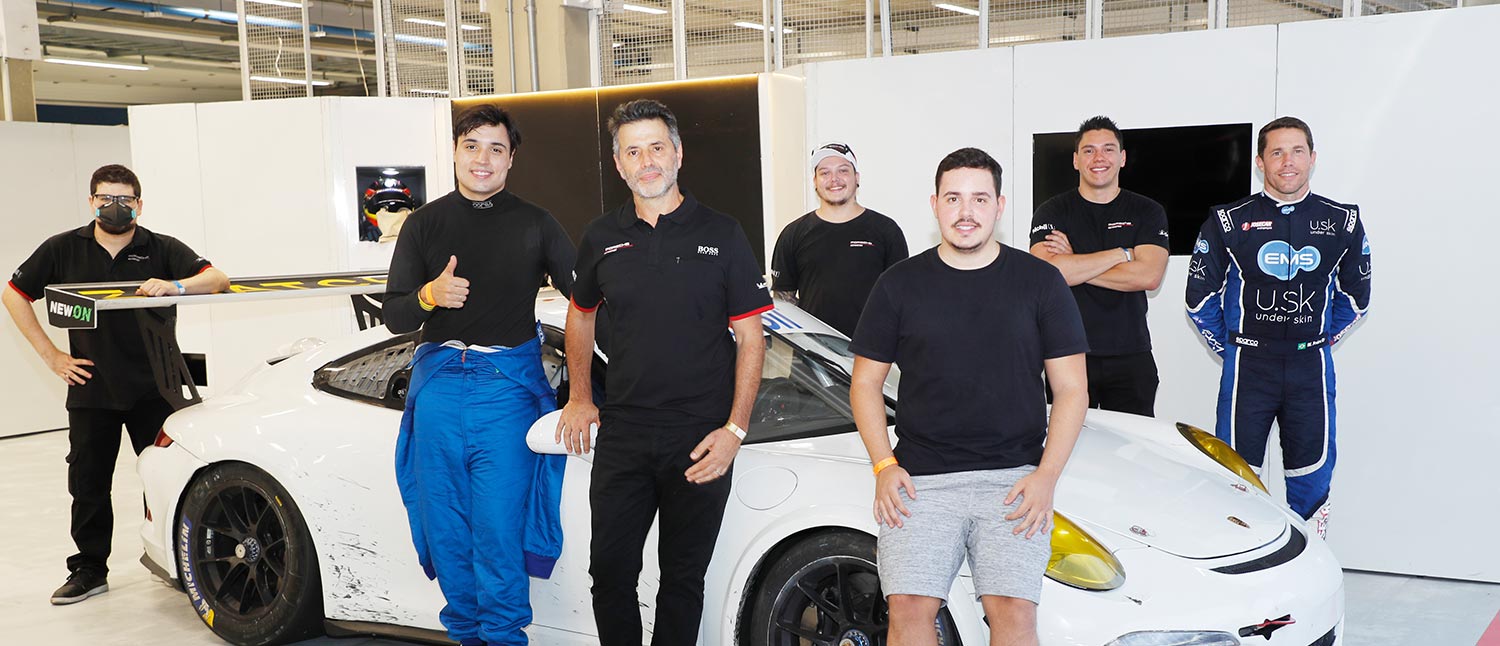 Gustavo Ariel e Victor Miranda aceleram em Interlagos como prêmio por desempenho no Porsche Esports Carrera Cup Brasil 2021