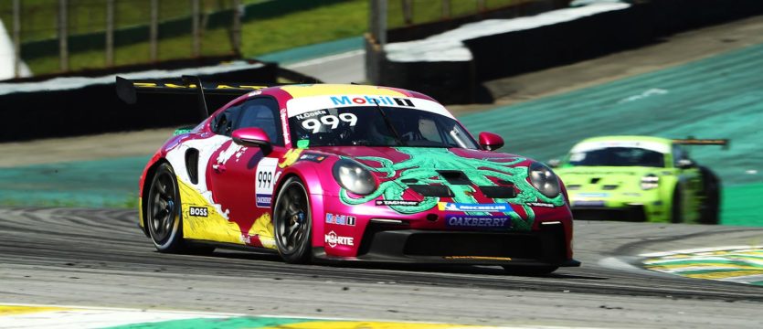 Nicolas Costa é o mais veloz na abertura da programação oficial