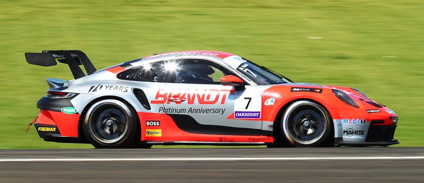 Lance a Lance – Confira o resumo da Prova 2 da Carrera Cup no Velocitta