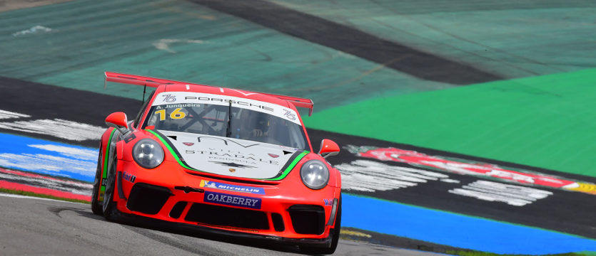 Antonio Junqueira: na primeira temporada na Porsche Cup C6 Bank Mastercard, campeão na Challenge Sport