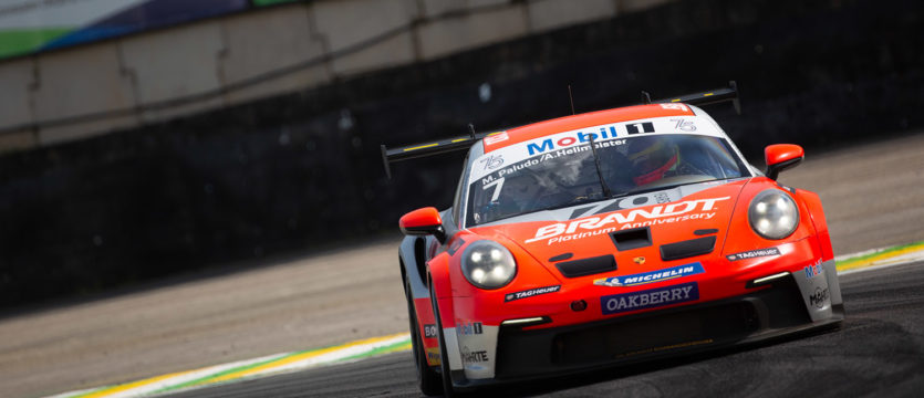 Por um ponto: Miguel Paludo e Alan Hellmeister reagem no fim e levam título da Carrera na Endurance Challenge Por um ponto: Miguel Paludo e Alan Hellmeister reagem no fim e levam título da Carrera na Endurance Challenge