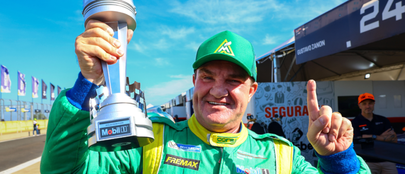 Raijan Mascarello conquista o troféu Mobil™ de pole position na Porsche Cup no Velocitta Raijan Mascarello conquista o troféu Mobil™ de pole position na Porsche Cup no Velocitta