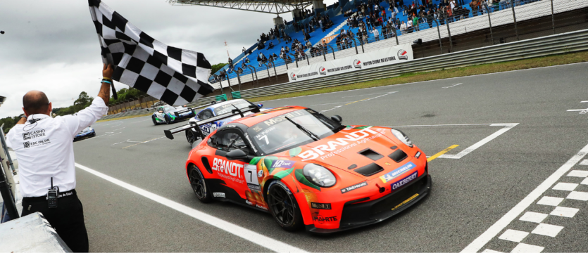 Porsche Cup C6 Bank: Miguel Paludo vence na despedida da Carrera Cup de Portugal e assume a liderança Porsche Cup C6 Bank: Miguel Paludo vence na despedida da Carrera Cup de Portugal e assume a liderança