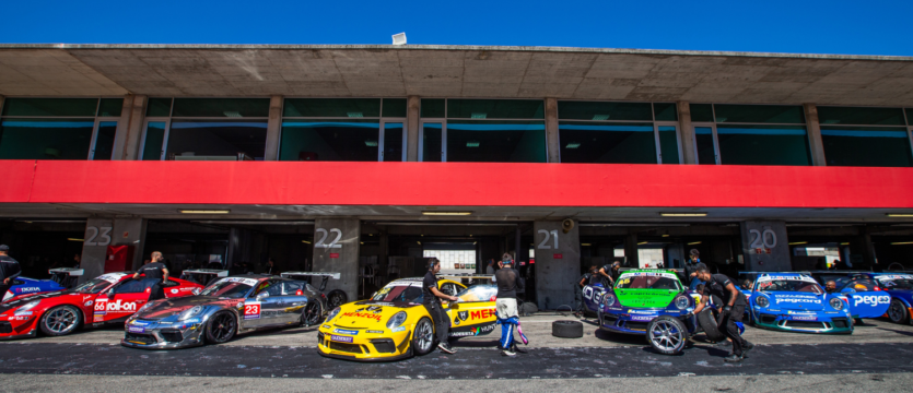 Pilotos elogiam pista do Algarve no 1º dia da temporada da Porsche Cup C6 Bank em Portugal Pilotos elogiam pista do Algarve no 1º dia da temporada da Porsche Cup C6 Bank em Portugal