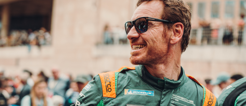 Porsche Cup C6 Bank recebe o ator Michael Fassbender para correr etapa final Porsche Cup C6 Bank recebe o ator Michael Fassbender para correr etapa final